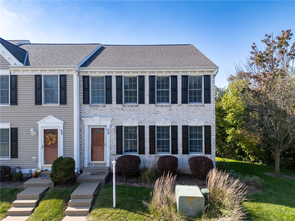 30 Castle View Dr — photo 1