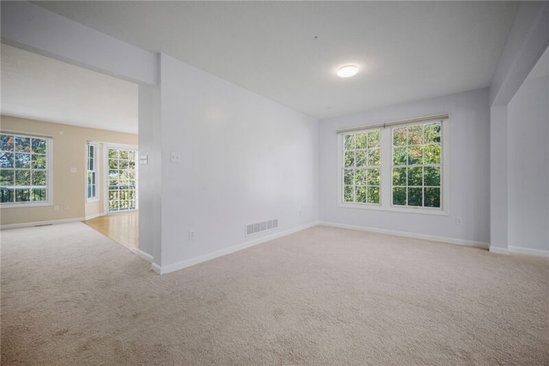 30 Castle View Dr — photo 5