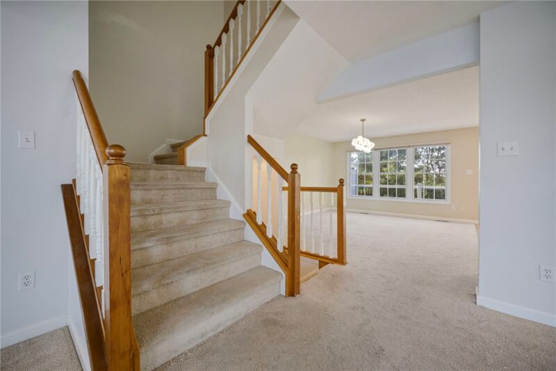 30 Castle View Dr — photo 6