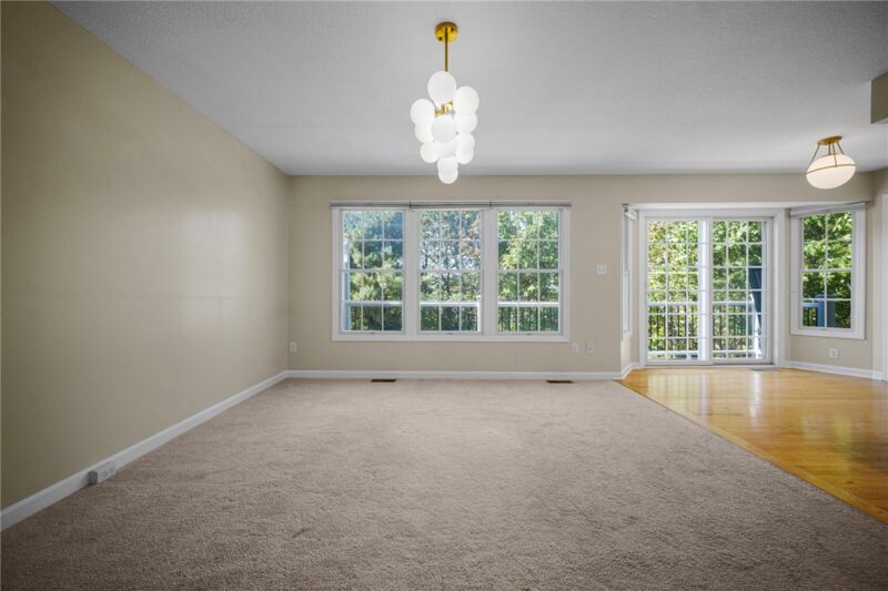 30 Castle View Dr — photo 8