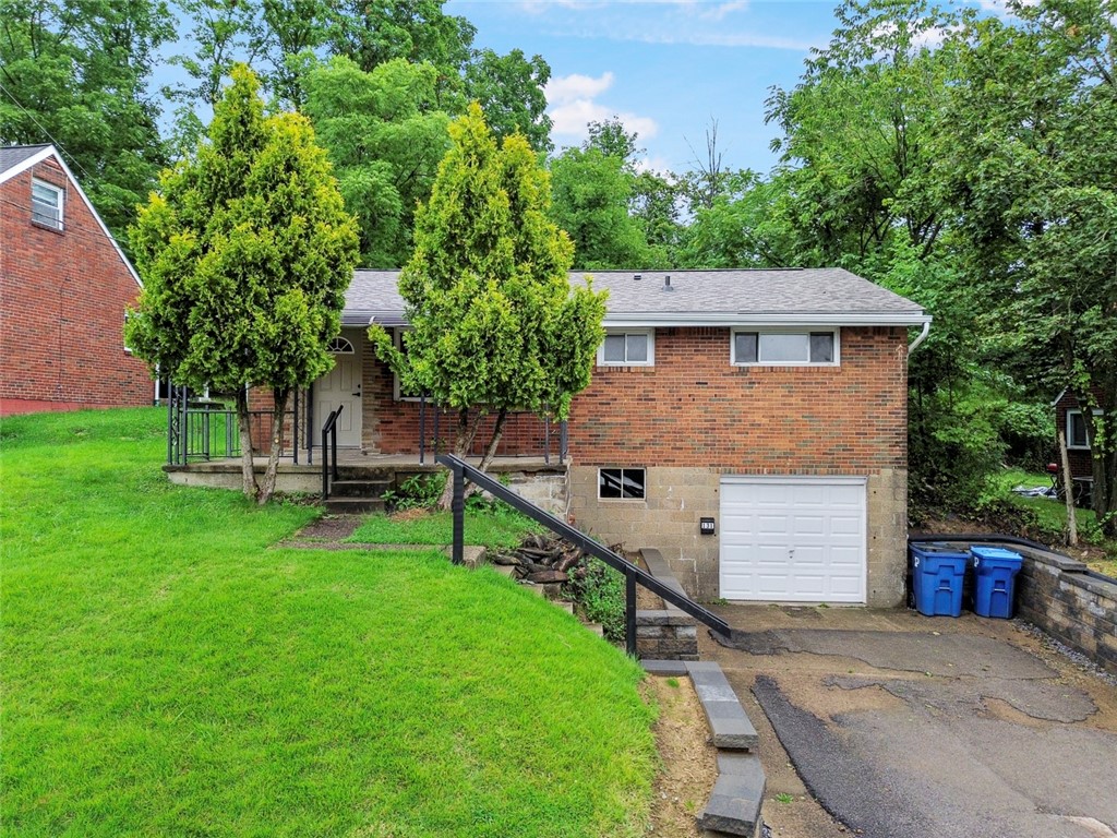 131 S Joslyn Dr — photo 1