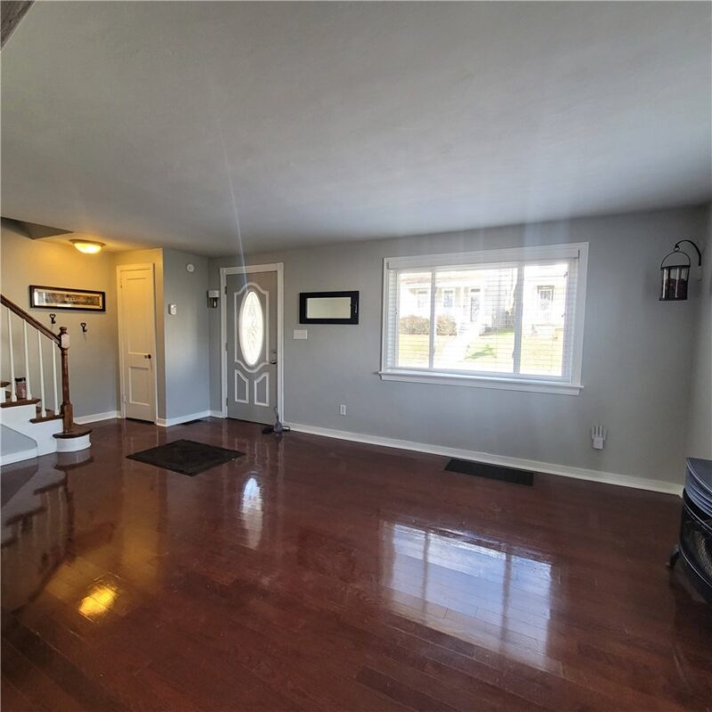 330 Wilcox St — photo 4