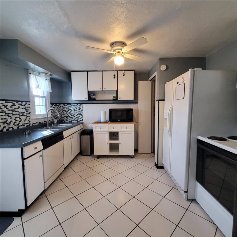 330 Wilcox St — photo 8