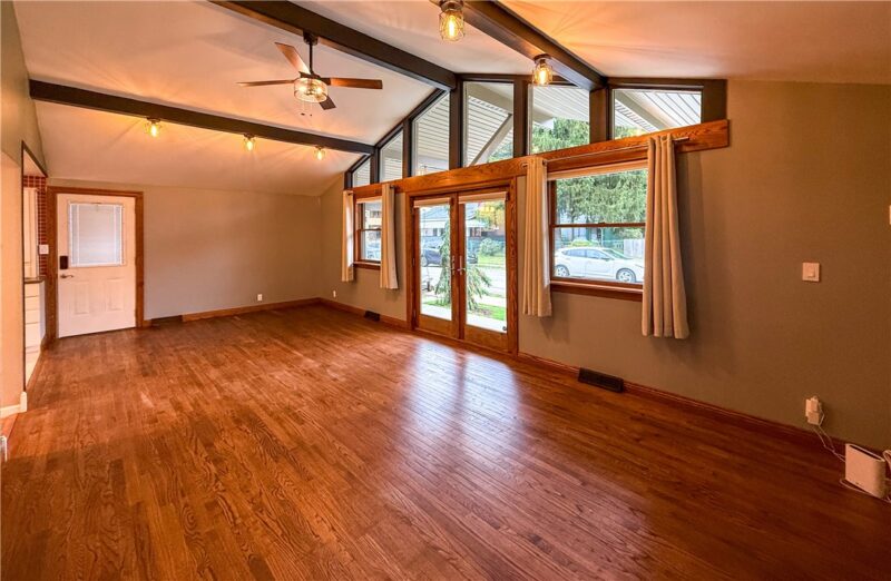 635 Hawthorne Ave — photo 4