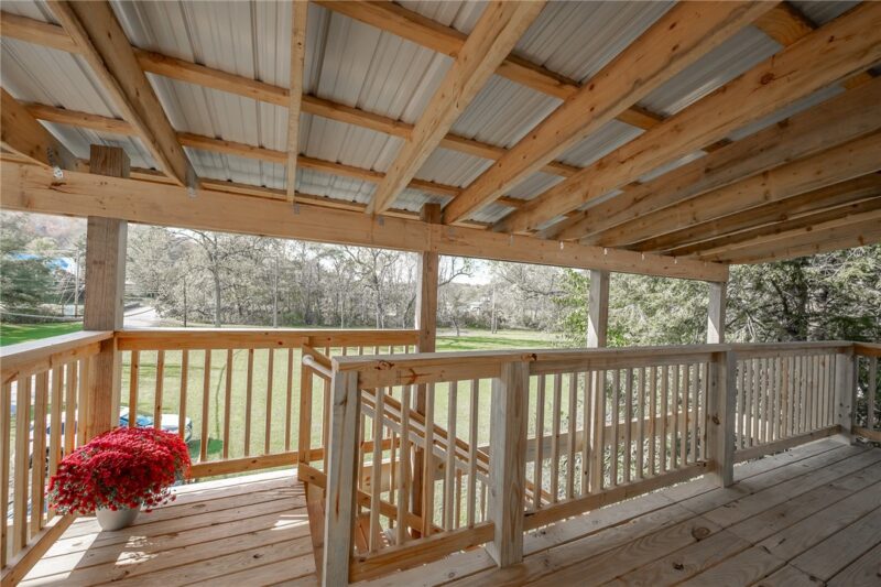 411 Indiana Rd — photo 6