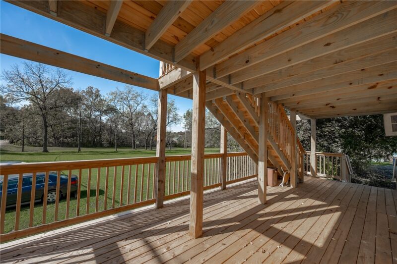 411 Indiana Rd — photo 7