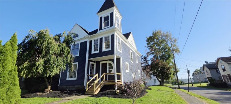 130 E Wallace Ave — photo 2