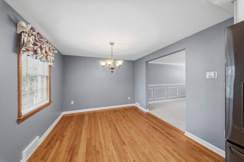 335 Catalina Dr — photo 6