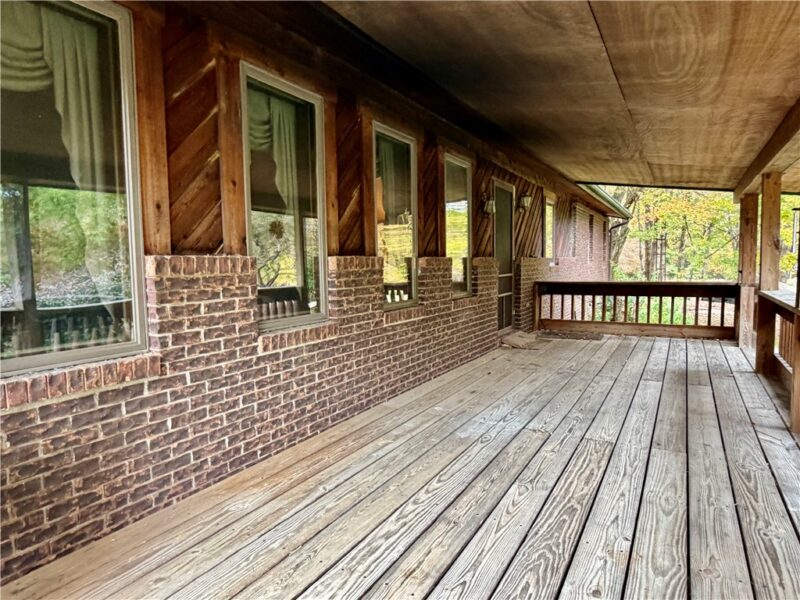 255 Brent Road — photo 8