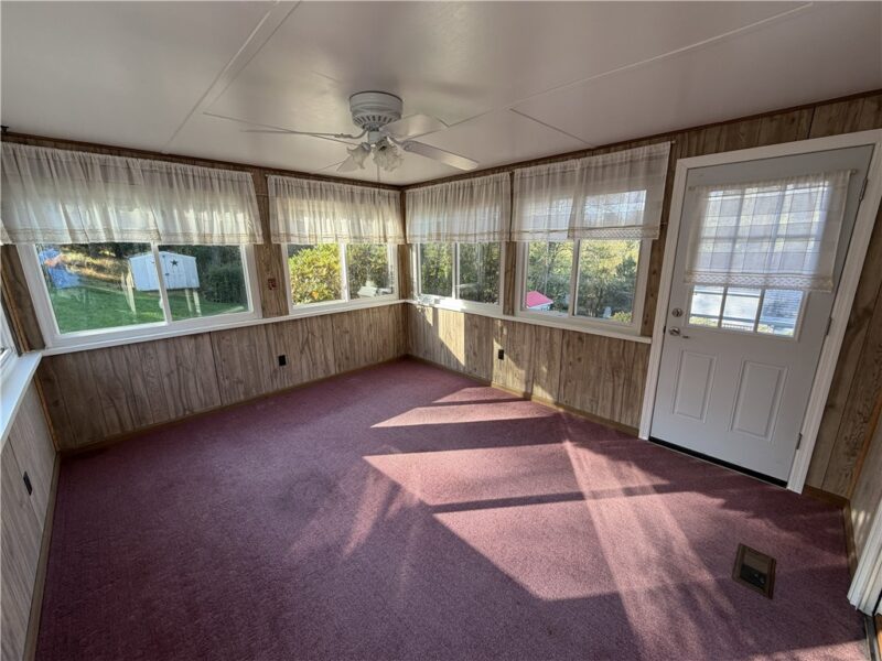 1041 Evergreen Dr — photo 4