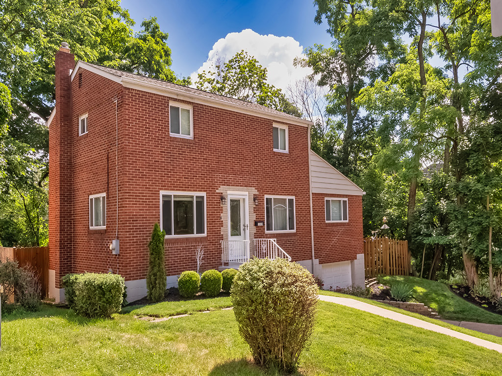 1318 Barr AVENUE — photo 1