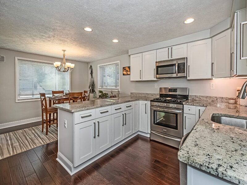 1318 Barr AVENUE — photo 2