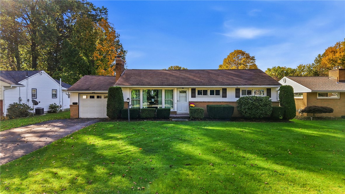 1766 Woodside Dr — photo 1