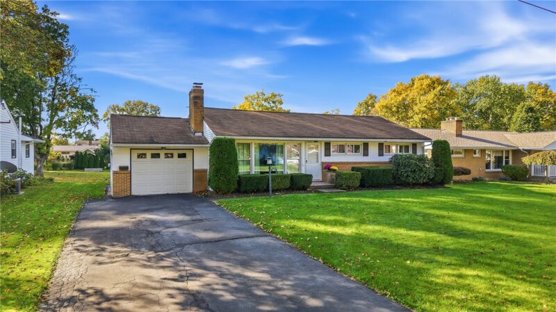 1766 Woodside Dr — photo 3