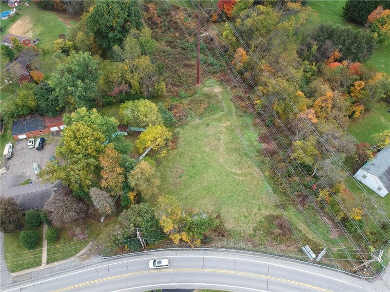 1865 Brodhead Rd — photo 2