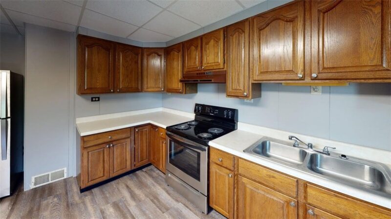 8515 Broadway St — photo 3