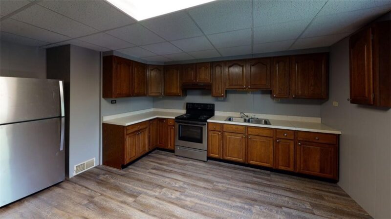 8515 Broadway St — photo 4