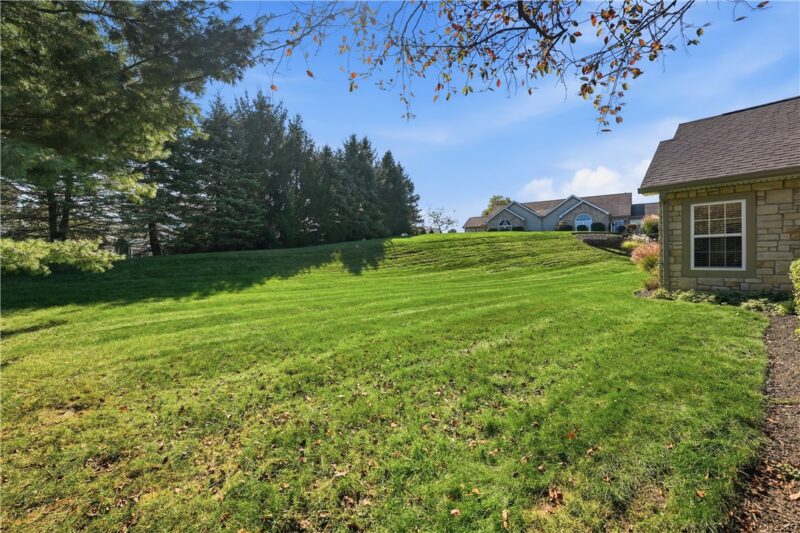 1721 Heather Heights Drive — photo 5