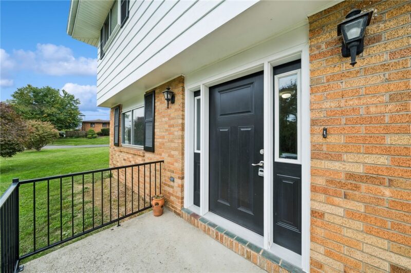 424 Shogan Drive — photo 2