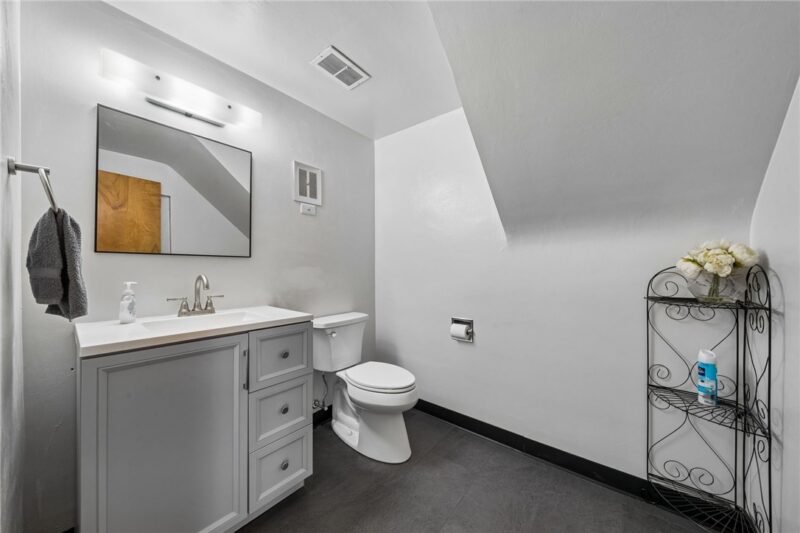 424 Shogan Drive — photo 7