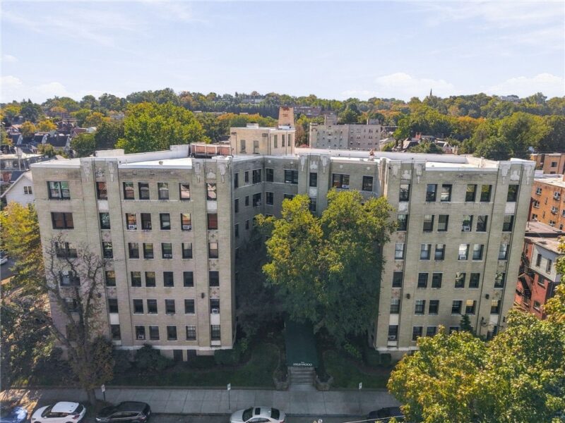372 S Highland Avenue 601 — photo 2