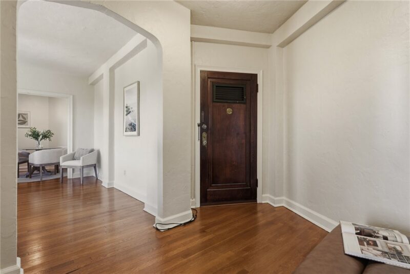 372 S Highland Avenue 601 — photo 6