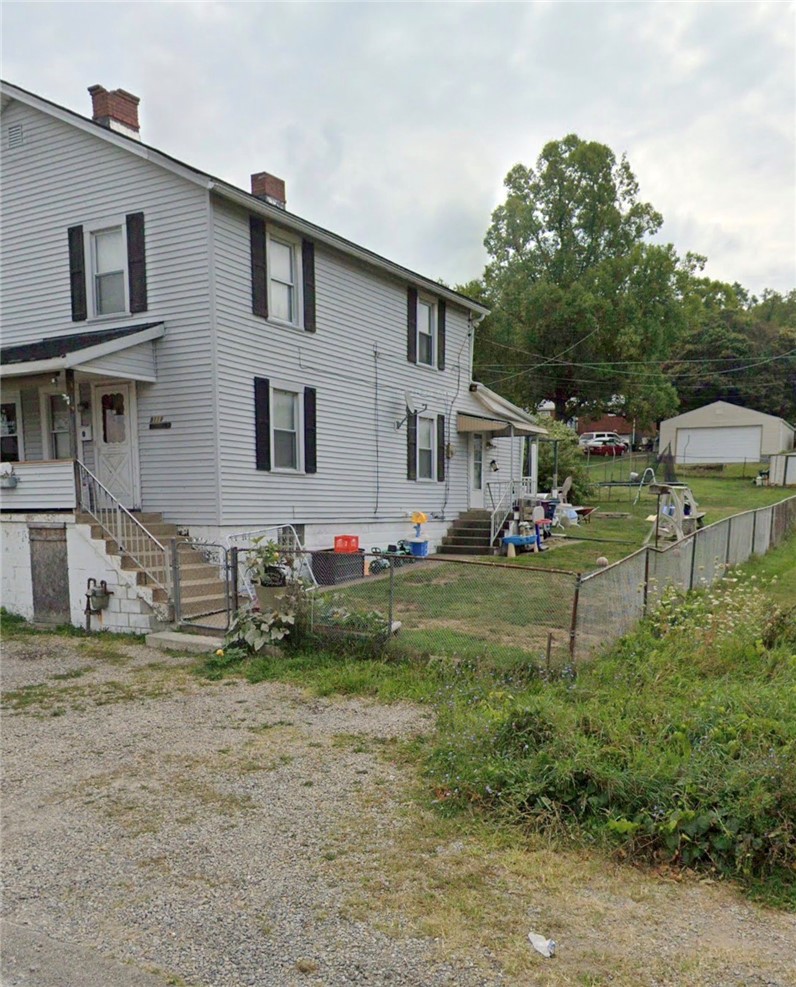 9118 Maple St — photo 3