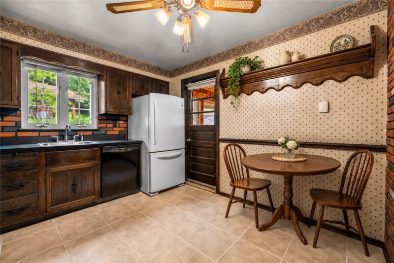 44 Hollow Haven Dr — photo 8