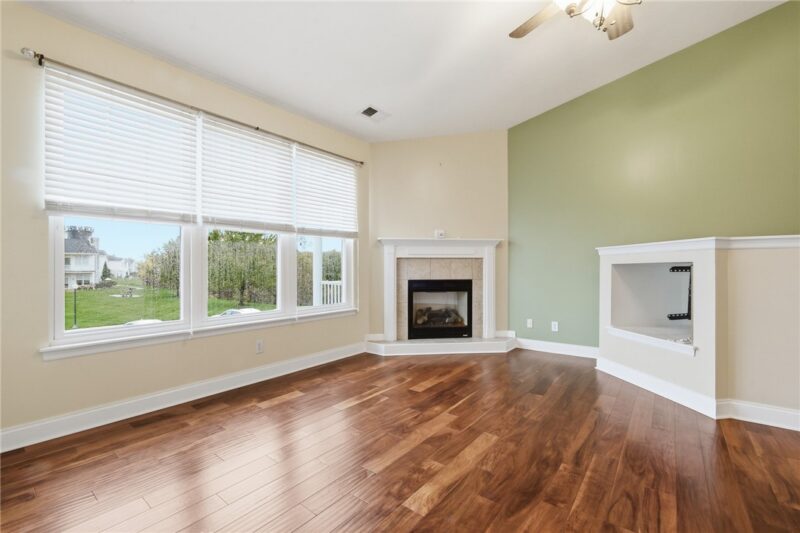 246 Adams Pointe Blvd 5 — photo 5