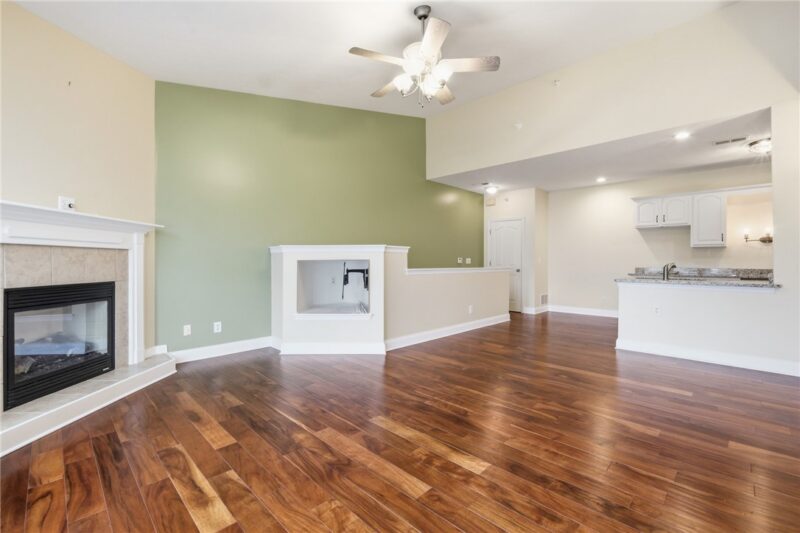 246 Adams Pointe Blvd 5 — photo 6