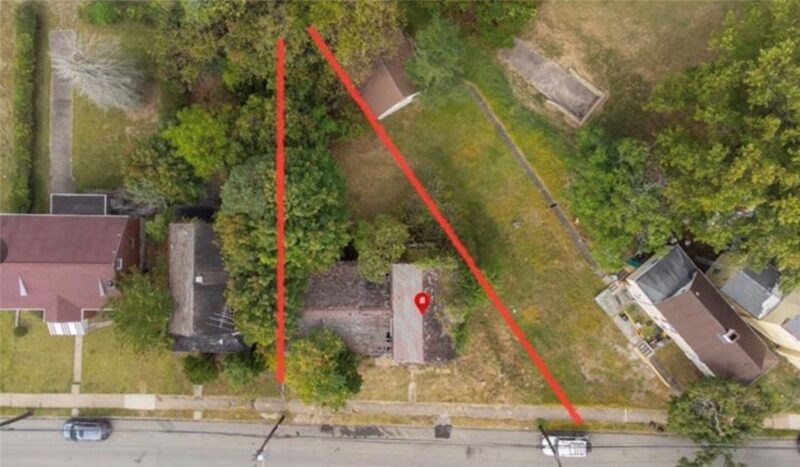 2241 Laketon Rd — photo 3
