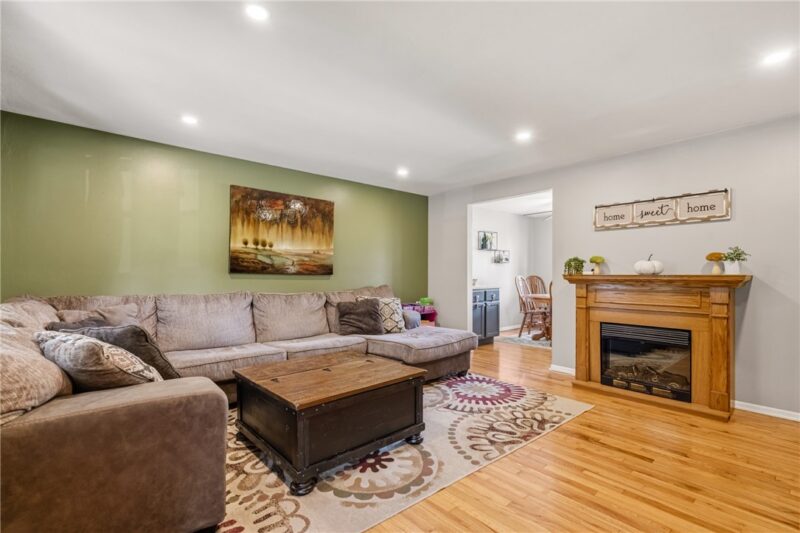1544 Loretta Dr — photo 8