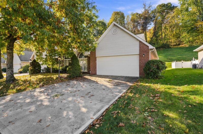379 Country View Drive — photo 3