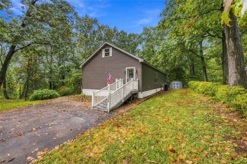 236 Willow Court — photo 2