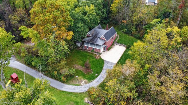 282 McMurray Rd — photo 3