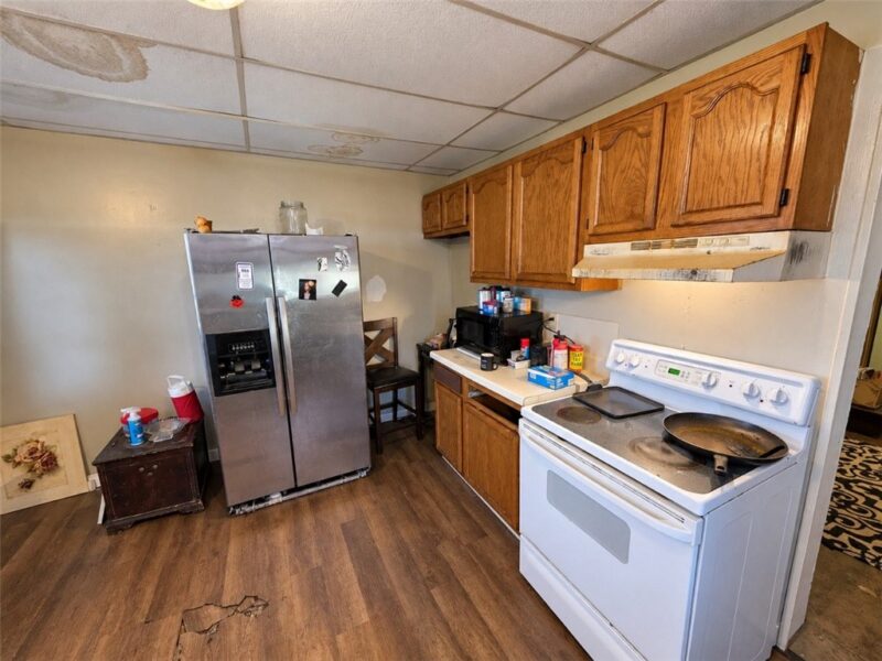 206 Holmes St — photo 4