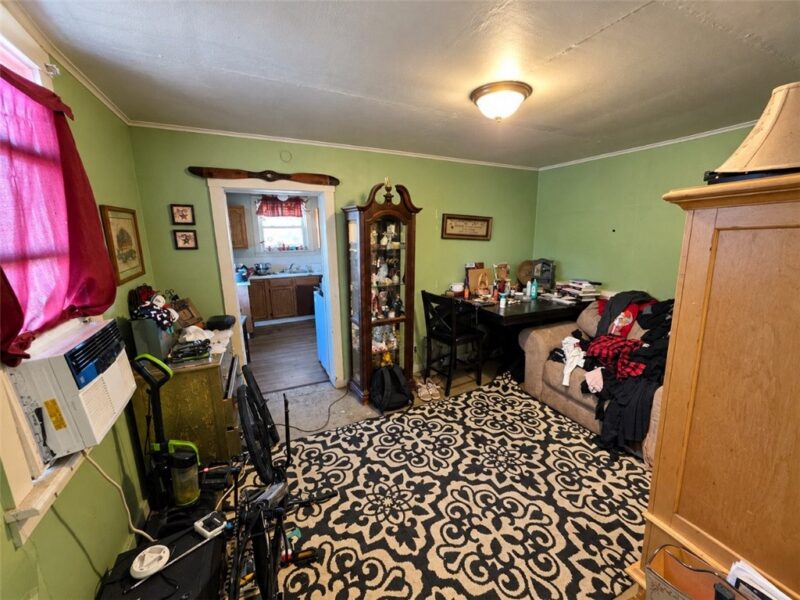 206 Holmes St — photo 7