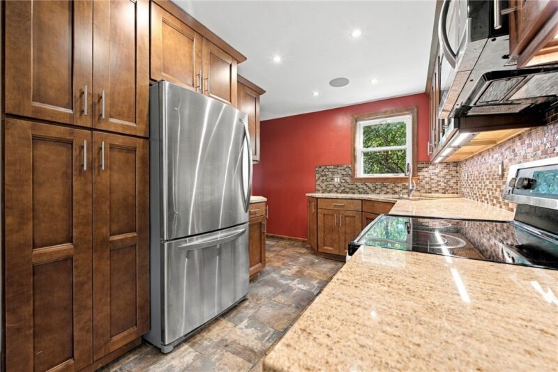 8058 Manville Dr — photo 3