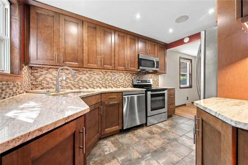 8058 Manville Dr — photo 4