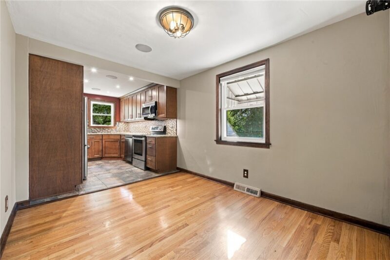 8058 Manville Dr — photo 5