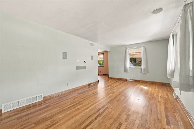 8058 Manville Dr — photo 7