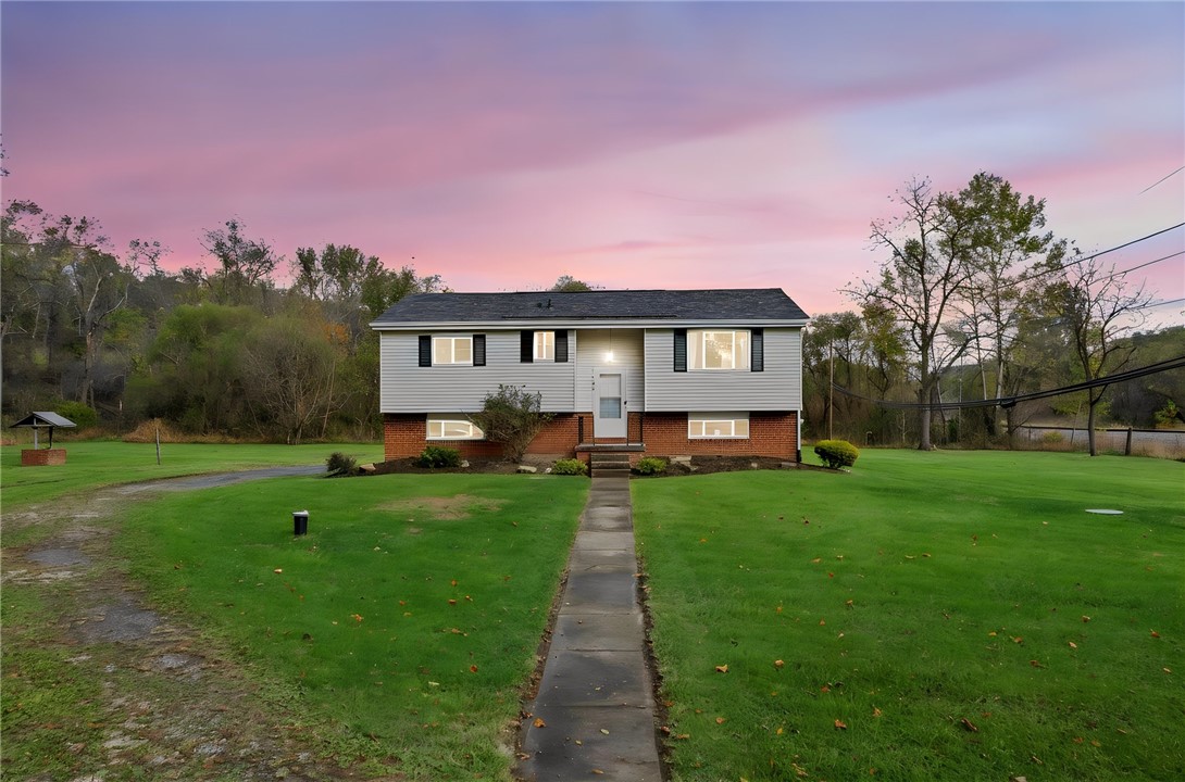 302 Mcclelland Rd — photo 1