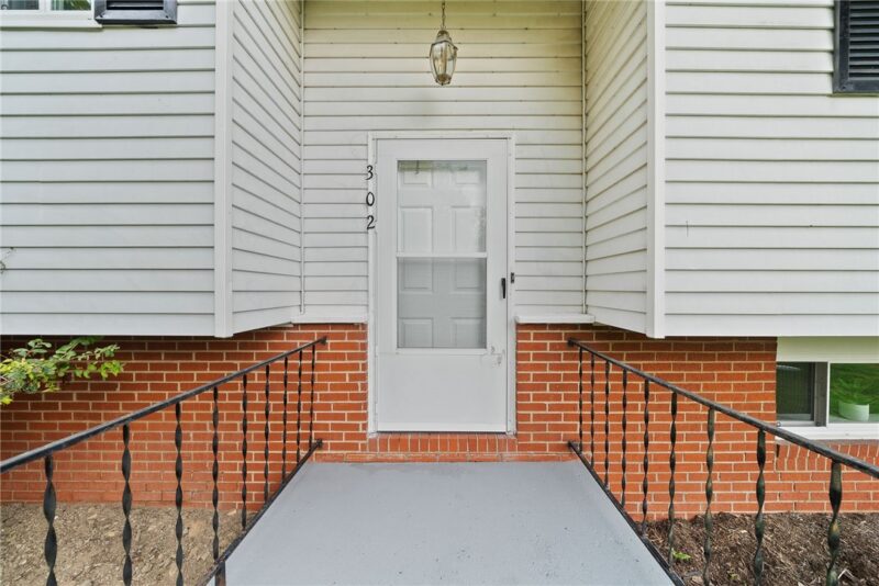 302 Mcclelland Rd — photo 8