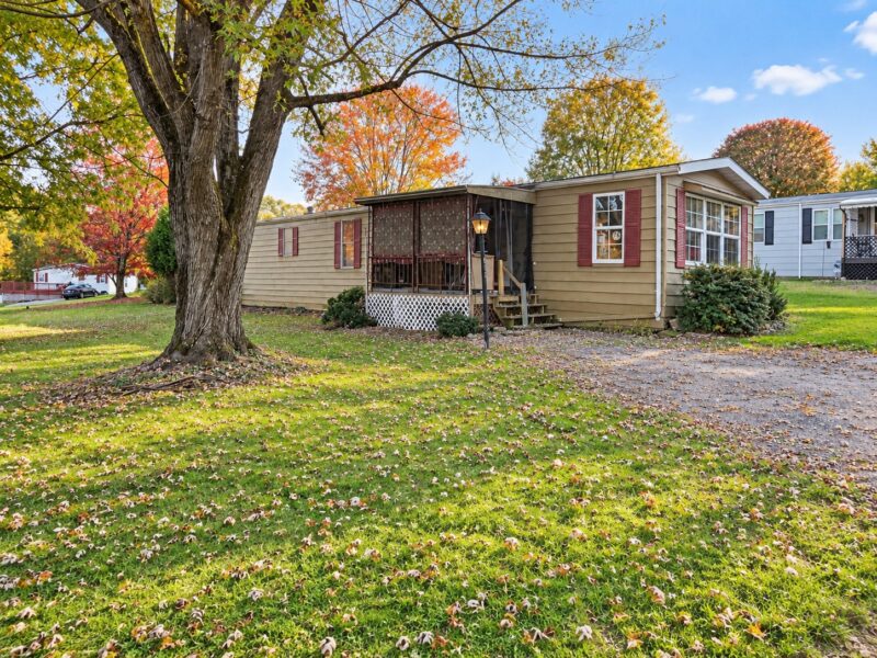 609 Sparrow Drive — photo 2