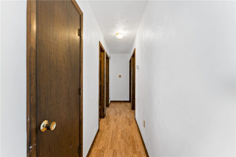 1356 Spencer Ave — photo 3