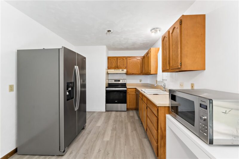 1356 Spencer Ave — photo 6