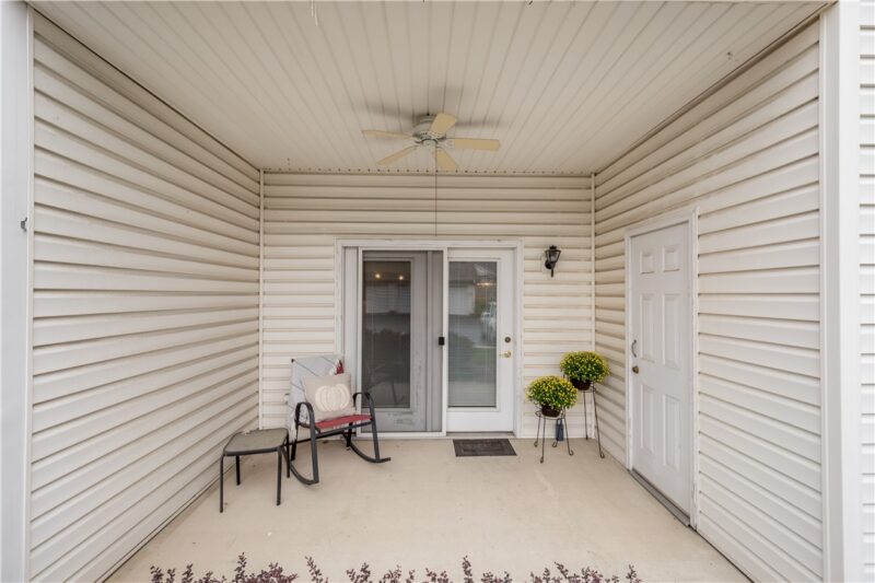 800 Hidden Ridge Ct 103 — photo 4