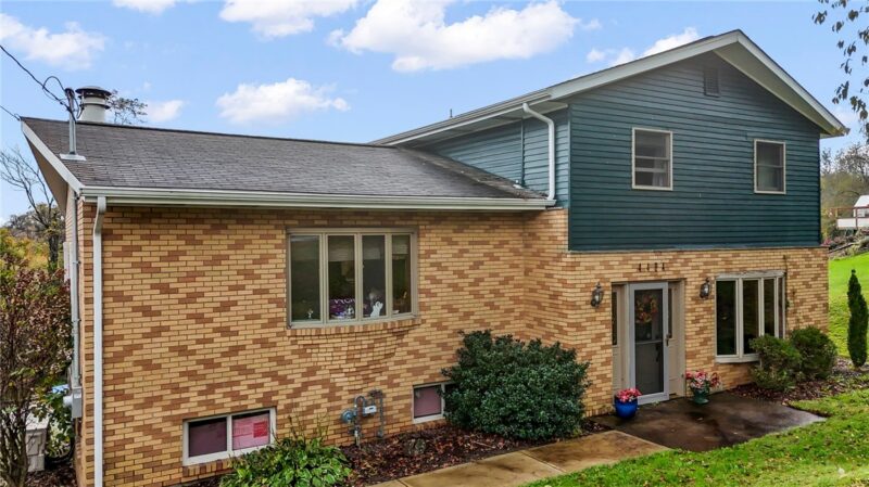 4404 Finleyville Elrama Road — photo 2