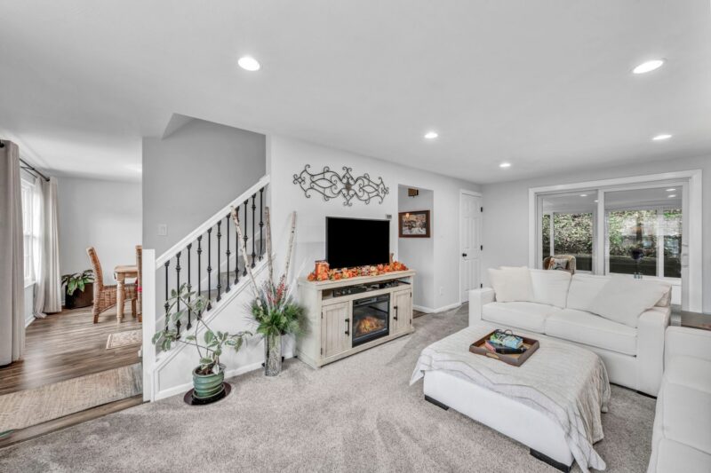 1103 Glencoe AVENUE — photo 4