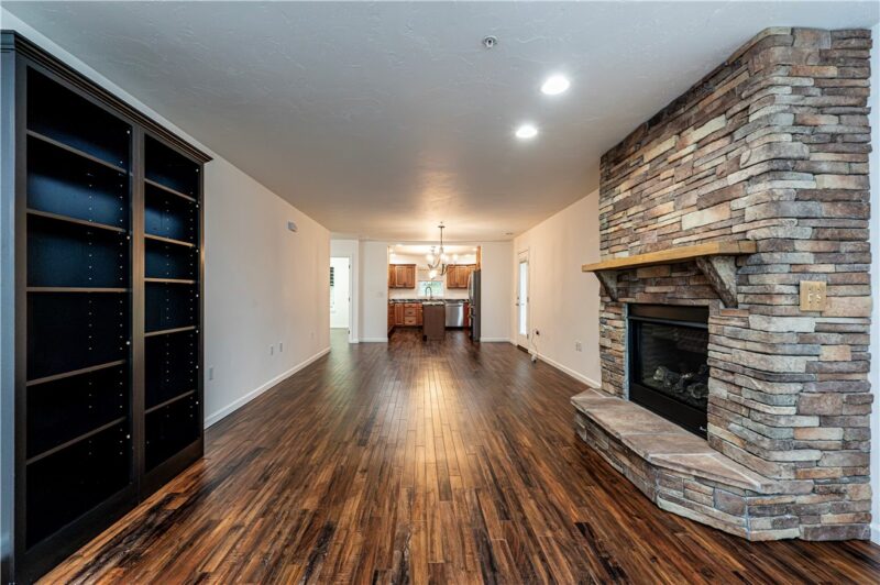 563 Sunview Cir — photo 7